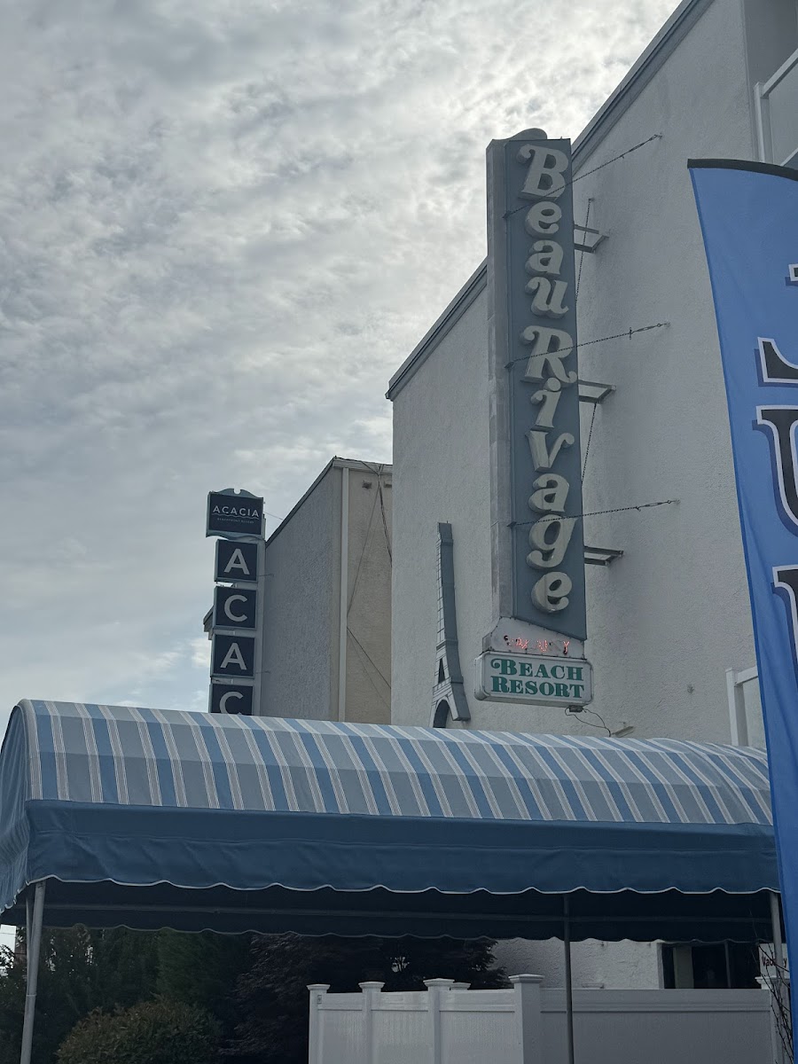 Lemma's Beach Grill