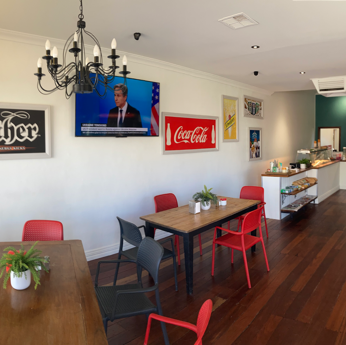 Jacaranda Lunch Bar and Café