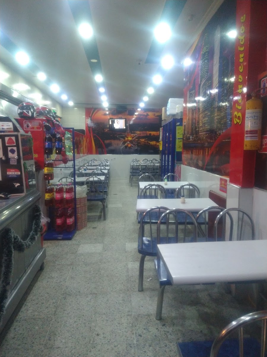 Roky Broaster Y Asado
