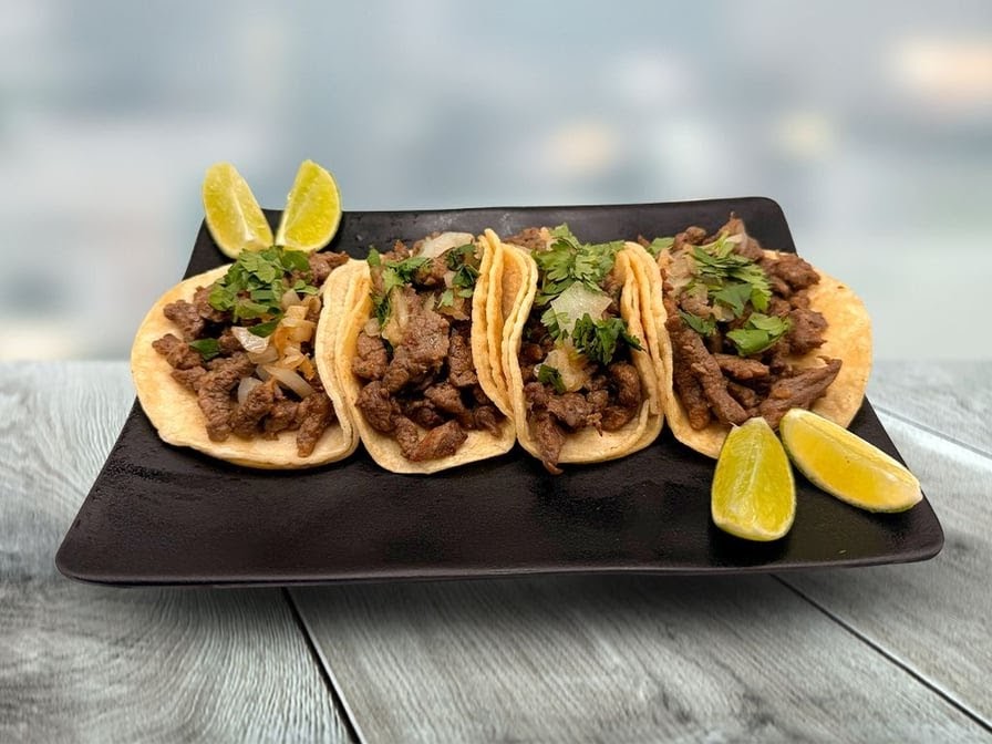 Lechonera Mamia (Food Truck)