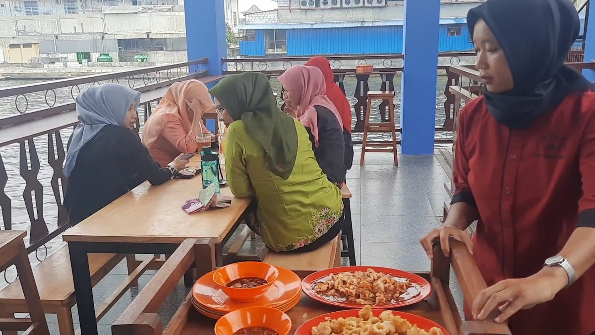 IKAN BAKAR SINAR MUARA ANGKE