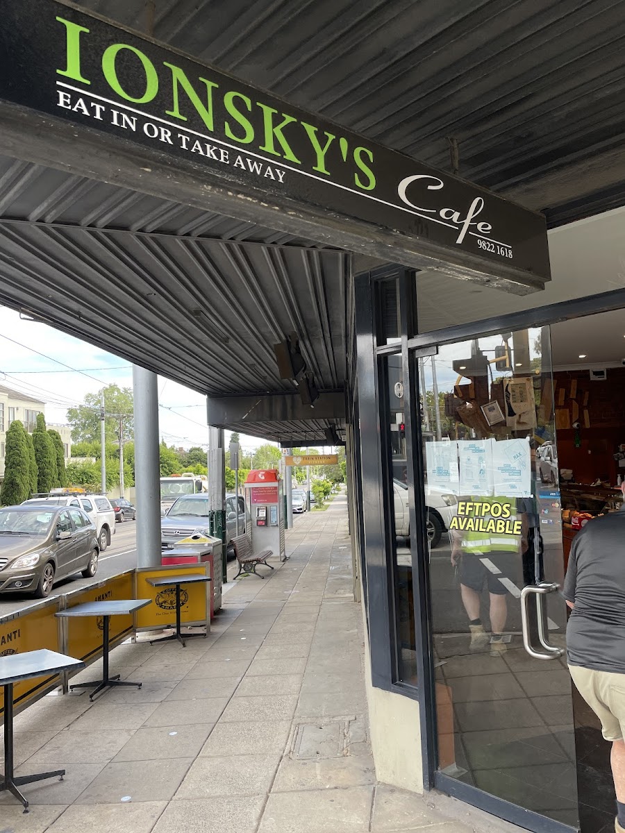Ionsky's Cafe