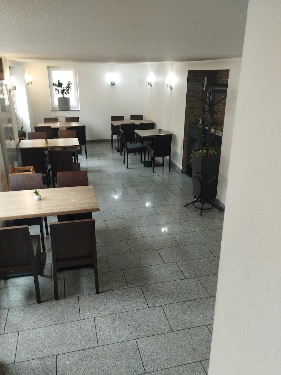 Memo's Pizza & Kebab Haus