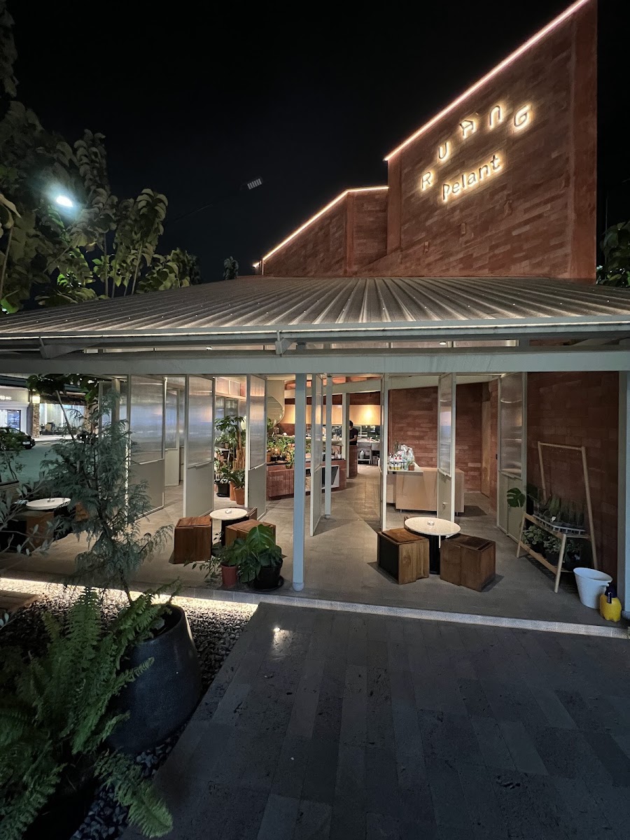 Titik Temu Brew Bar - IDD