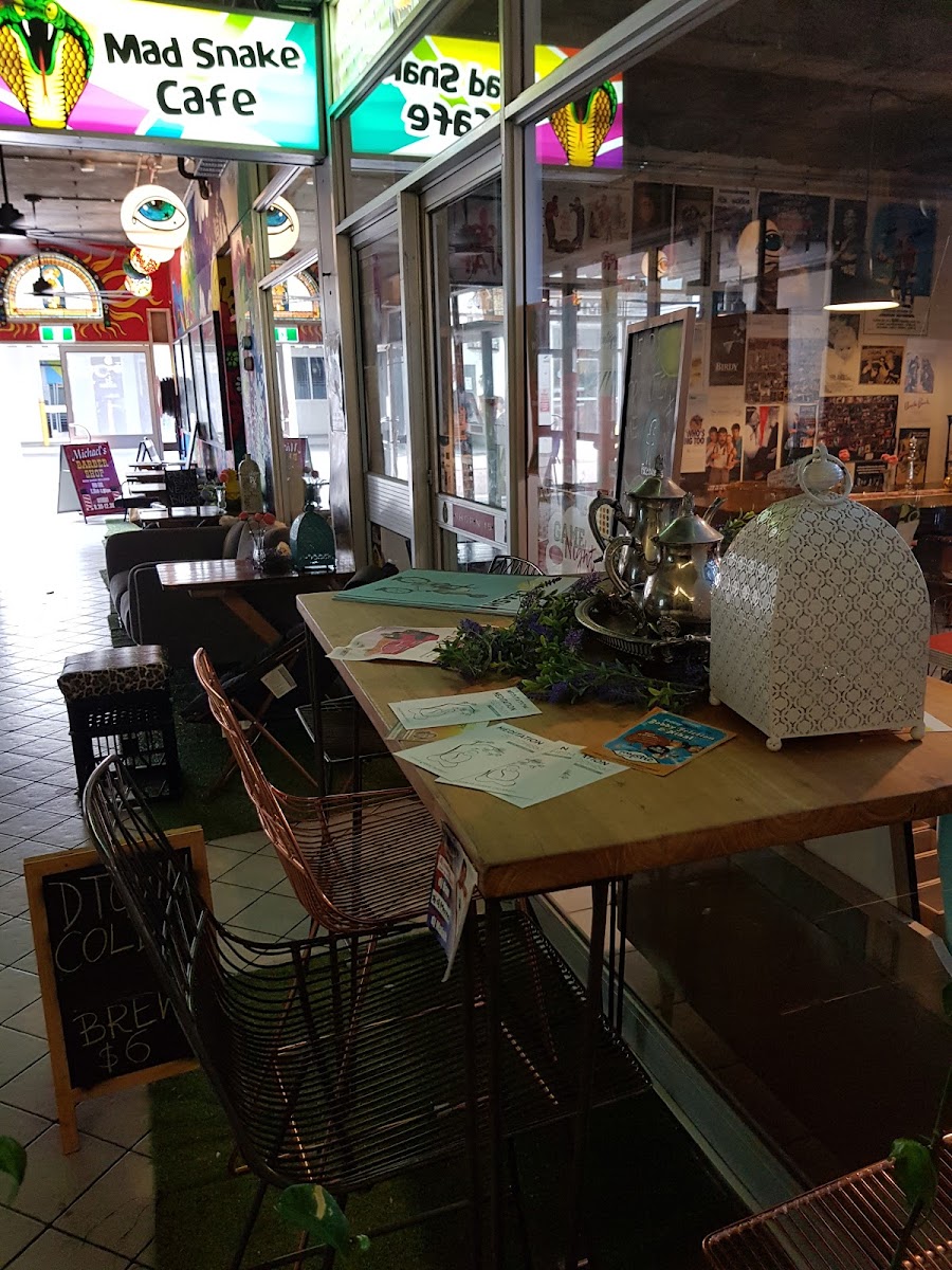 Mad Snake Cafe