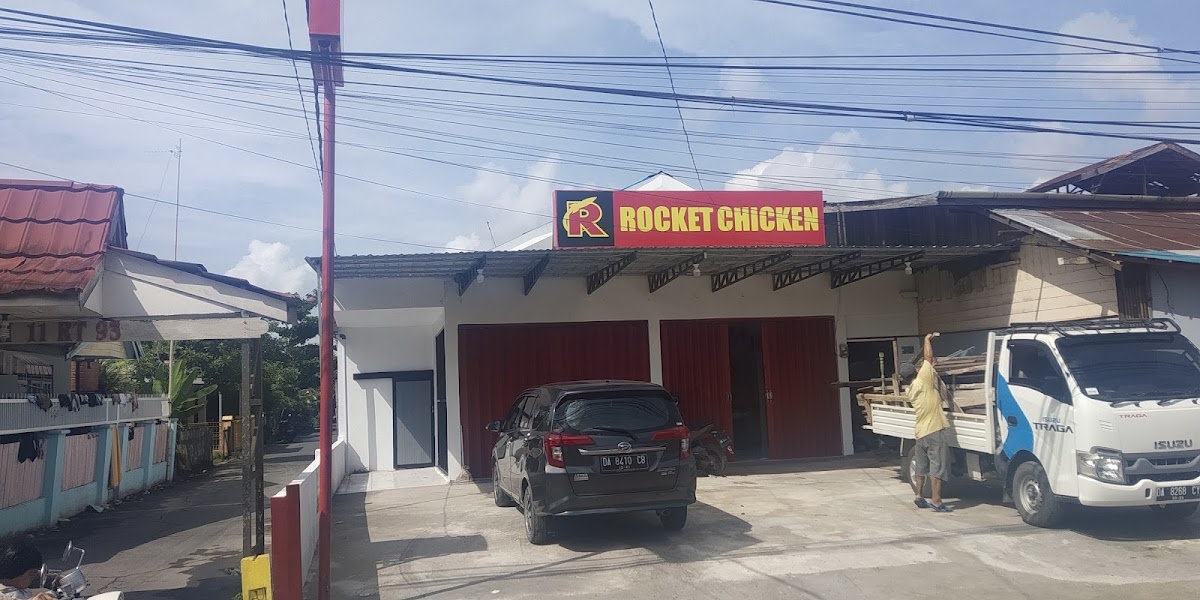 ROCKET CHICKEN RAWASARI BANJARMASIN