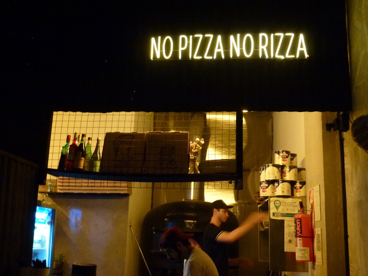 NERO -Pizza tipo Napoletana-