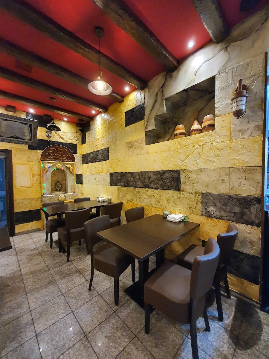 Opas Haus Restaurant