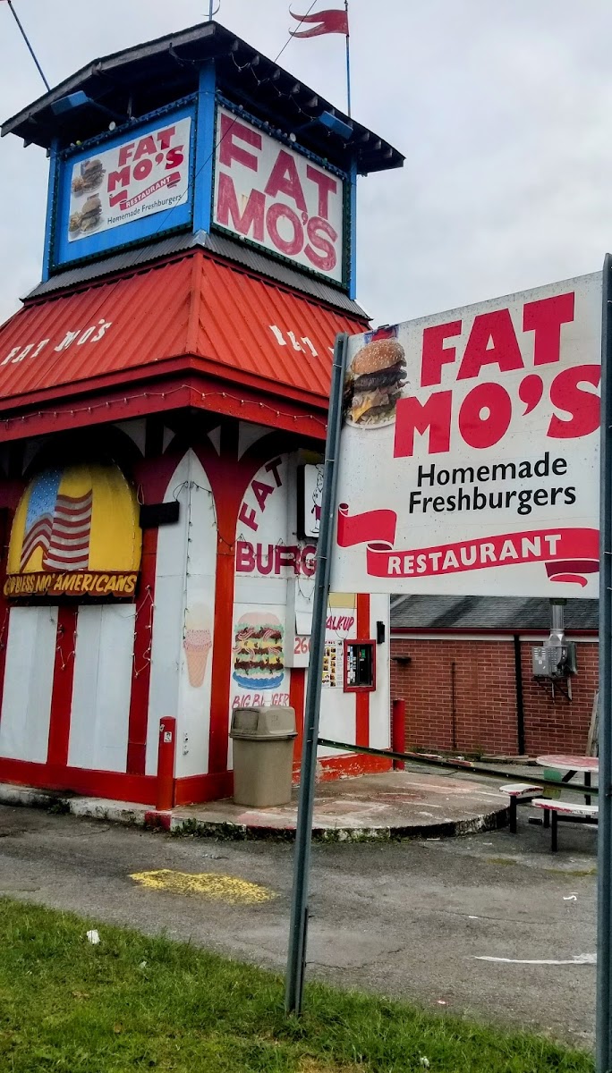 Fat Mo's No 1