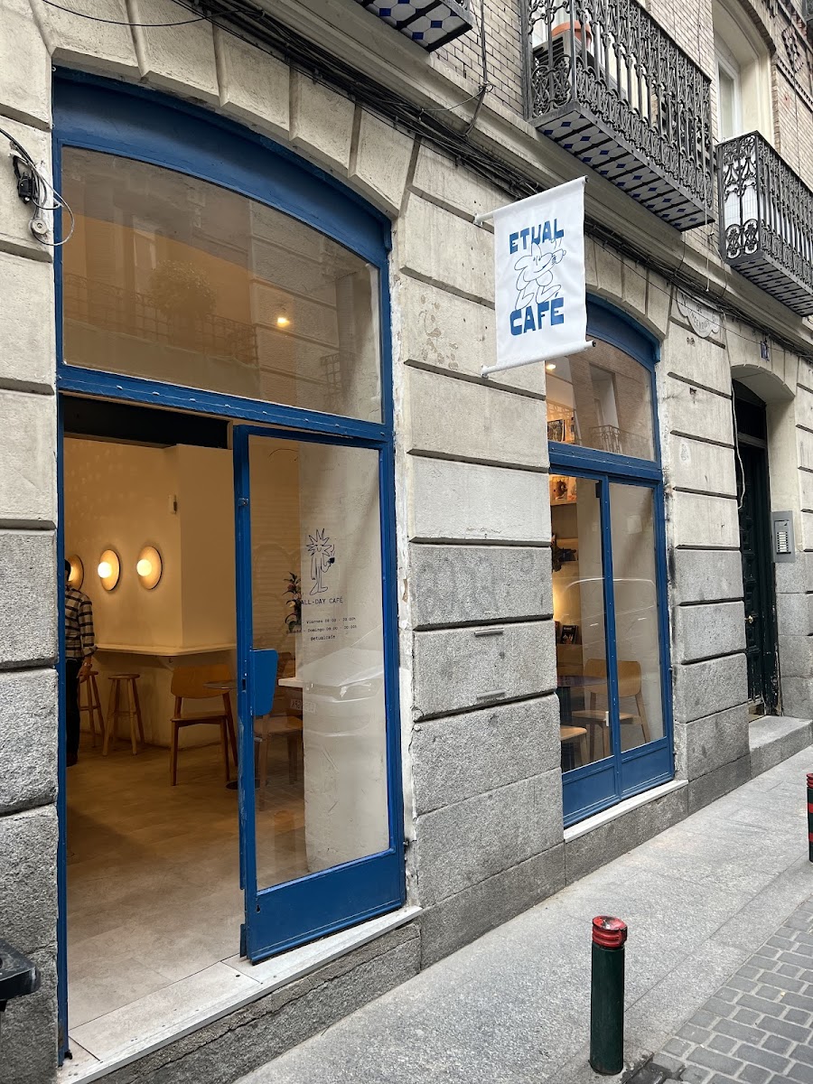 Etual Café