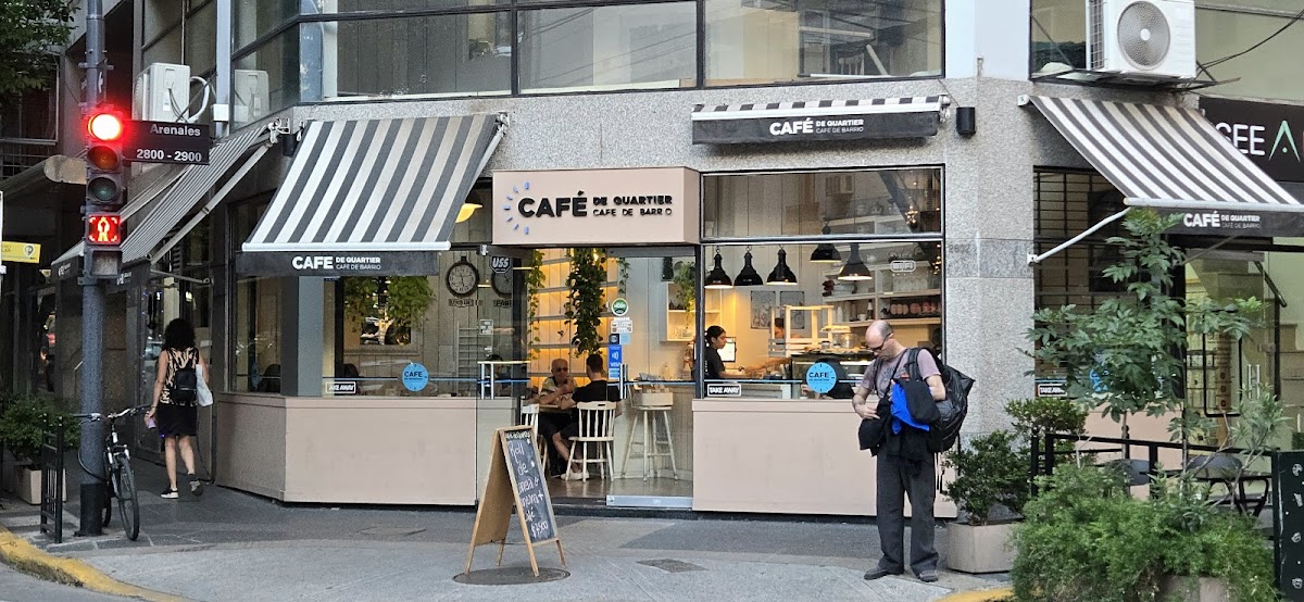 CAFÉ DE QUARTIER