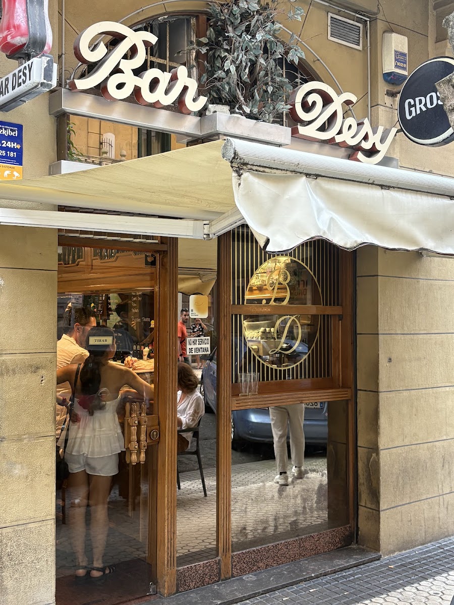 Bar Desy