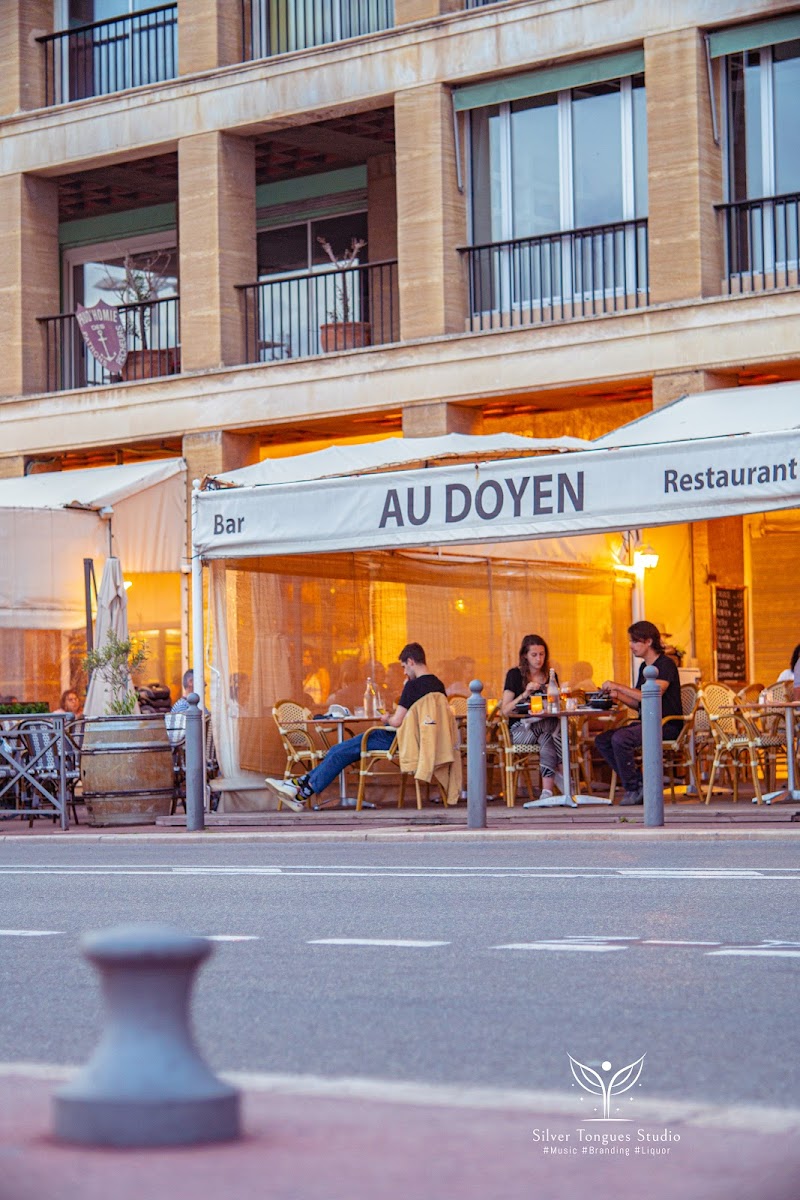 Au Doyen