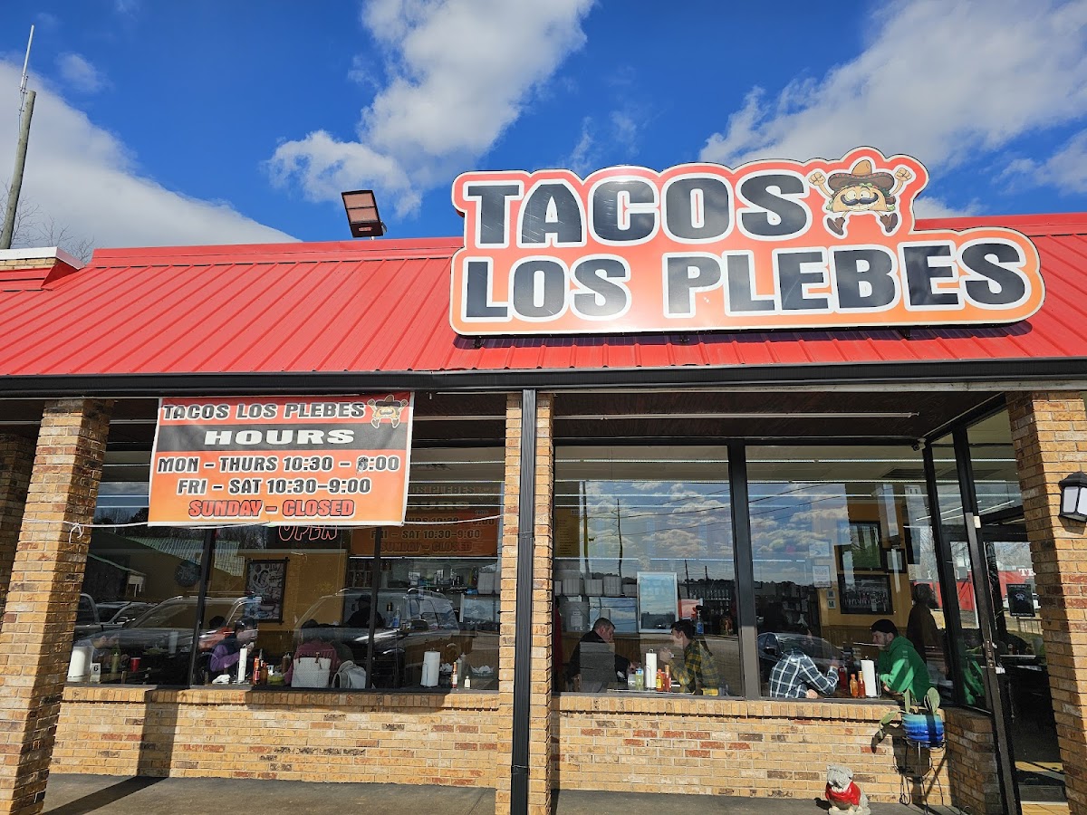 Tacos Los Plebes