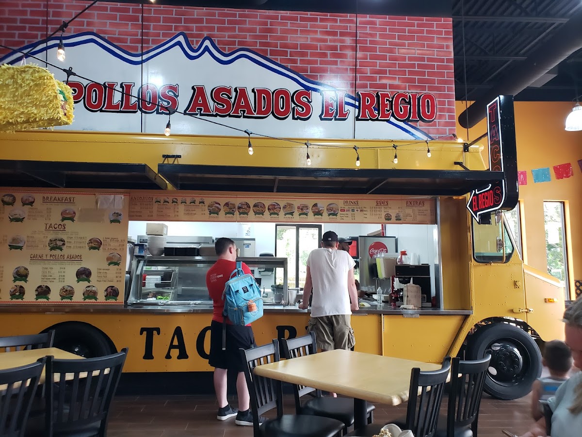 Taqueria Y Pollo Asados El Regio