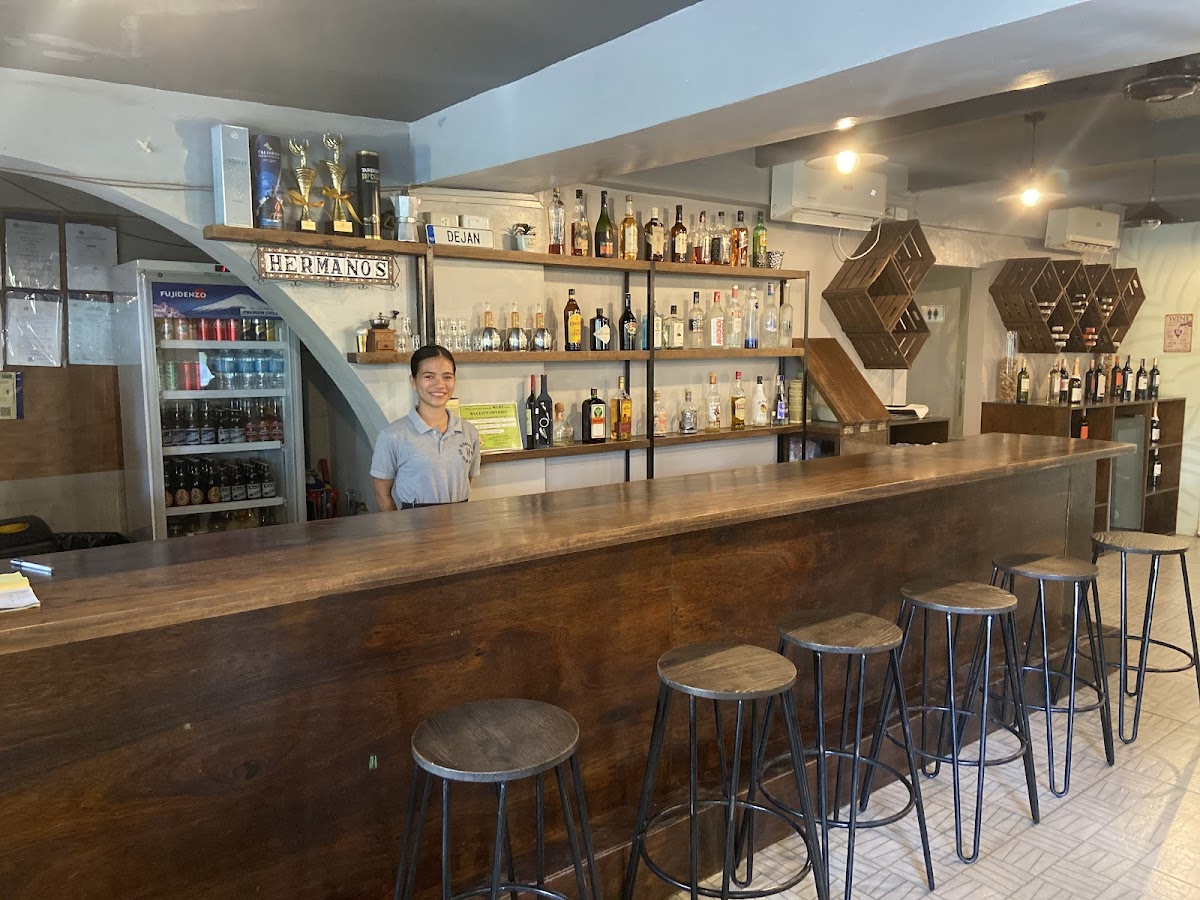 Hermanos Tapas and Wine Bar