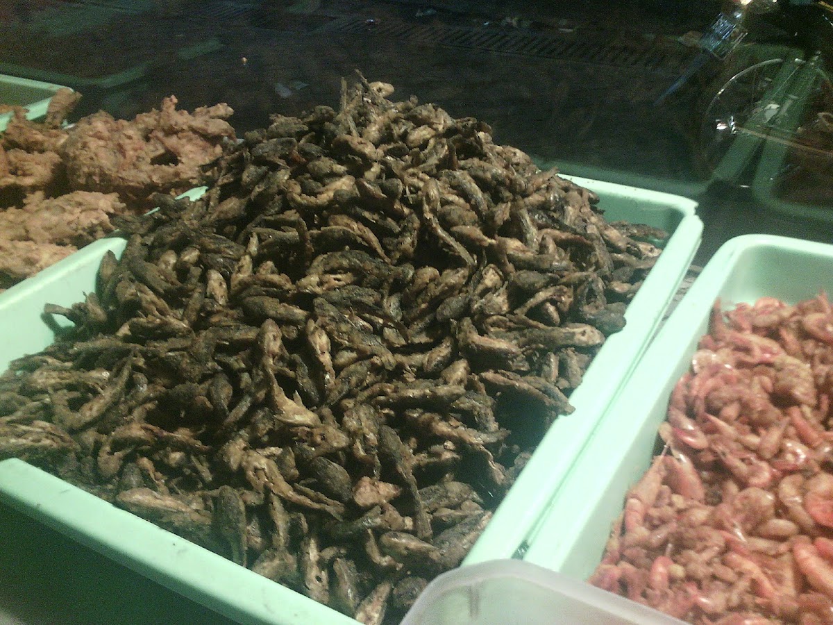 Wader. Udang.`` Ayam Bu Noto``