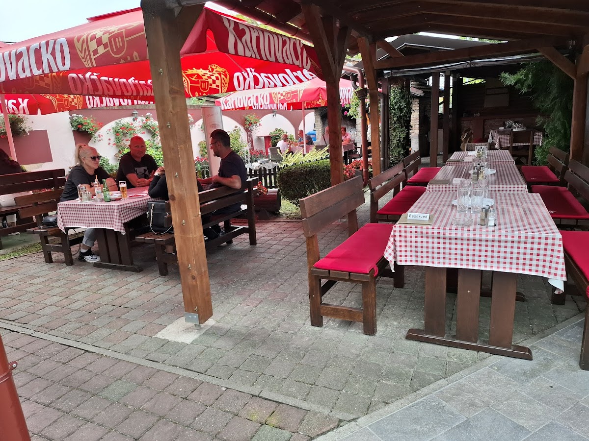 Pečenjarnica Petica