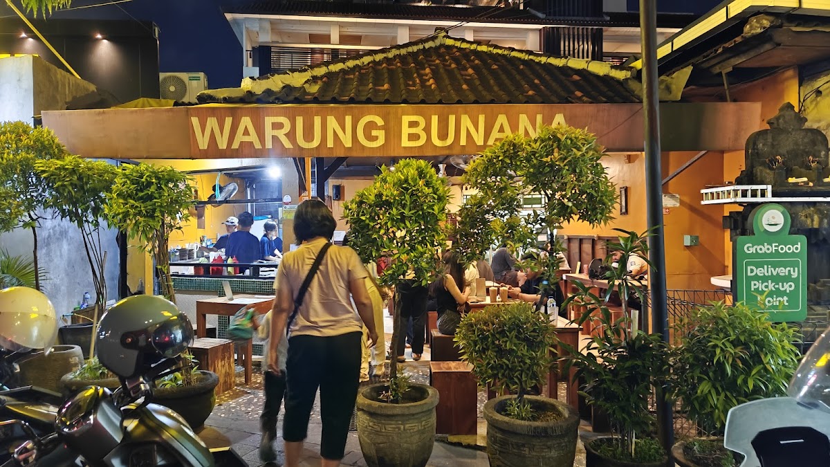 Warung Bunana