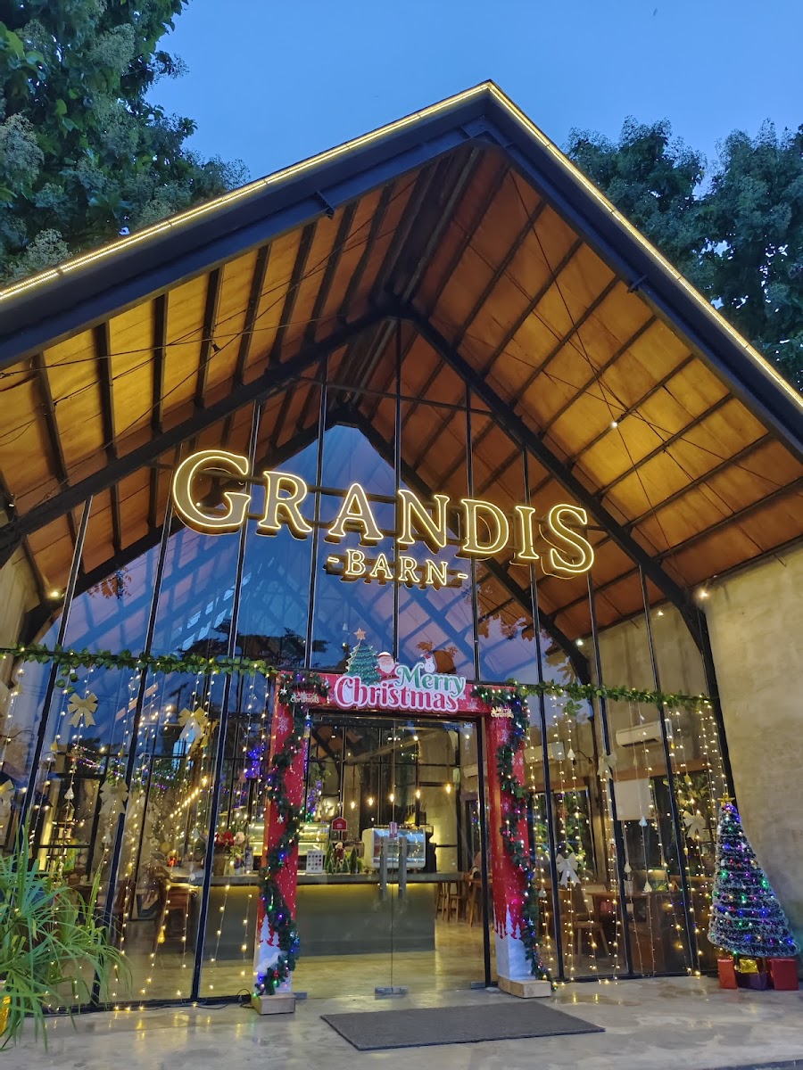 Grandis Barn