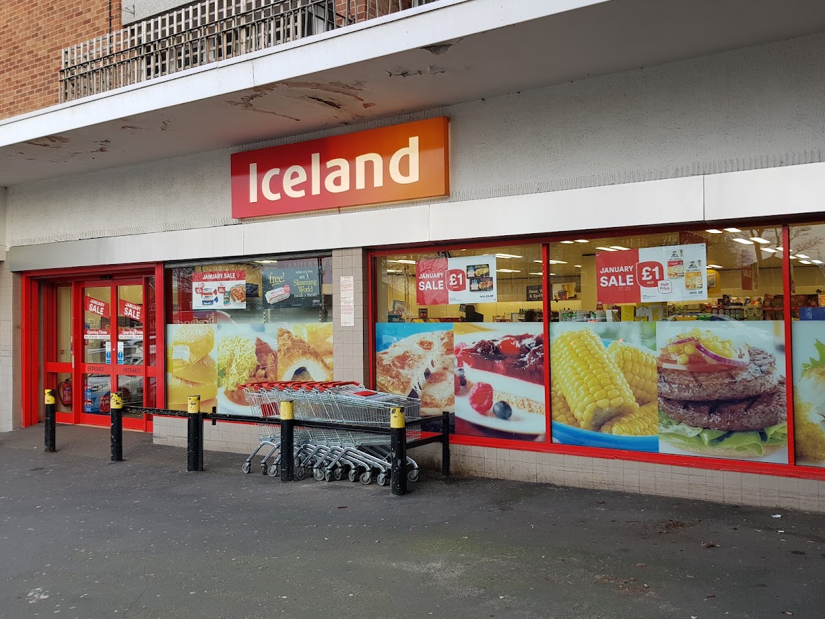 Iceland Supermarket Maypole