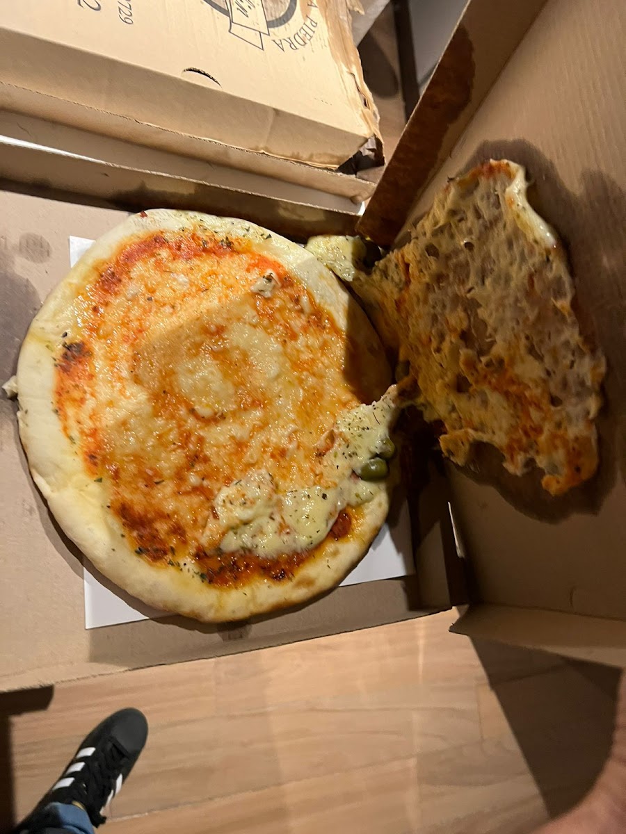 El Violin Pizza A la Piedra - Empanadas al Horno