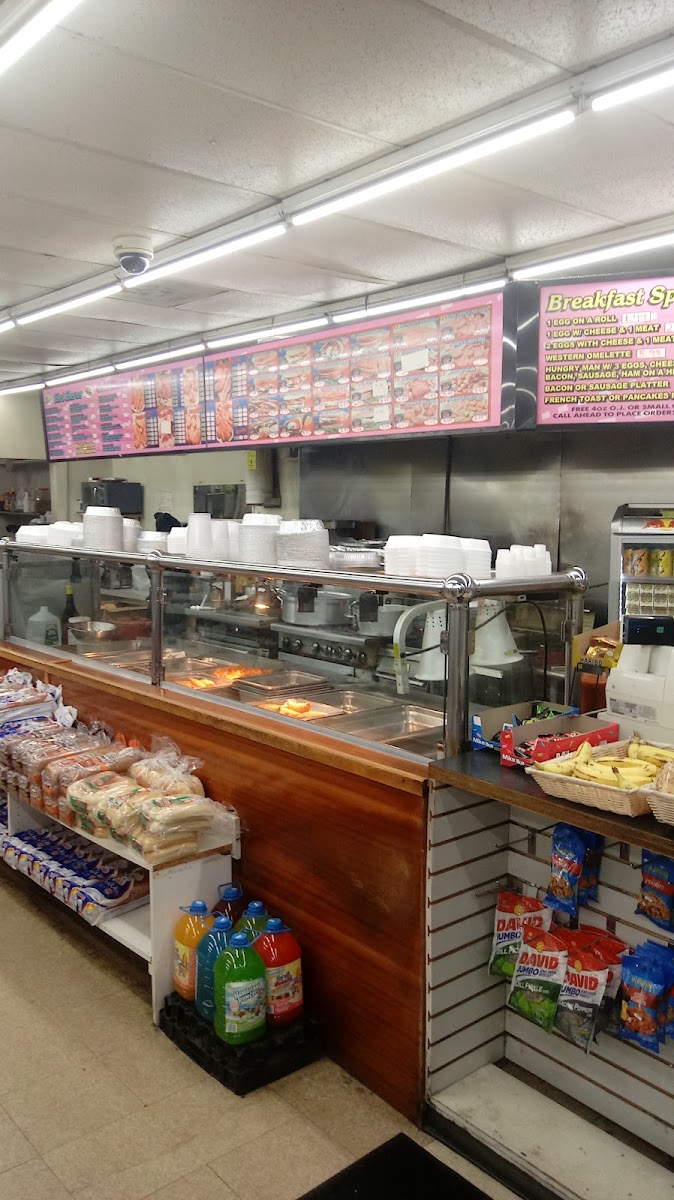 M & M Food Market