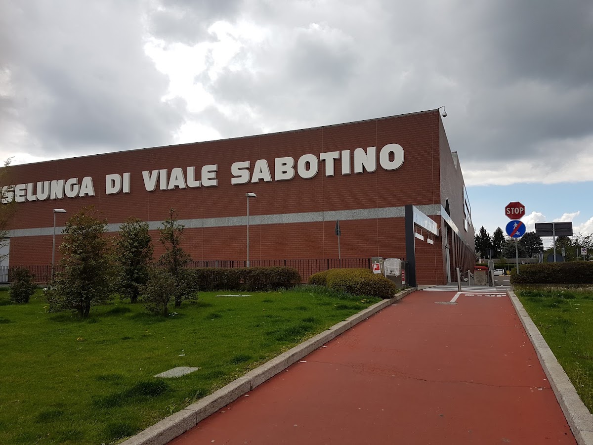 Esselunga Sabotino Avenue