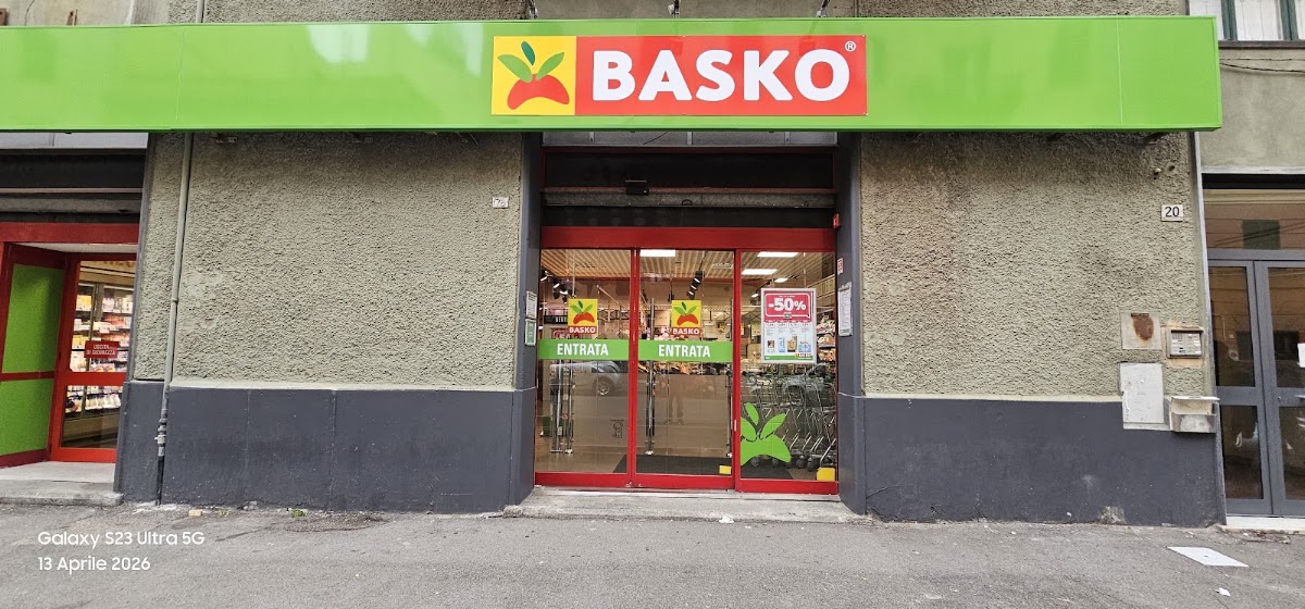 Basko Via Travi, Sestri Ponente