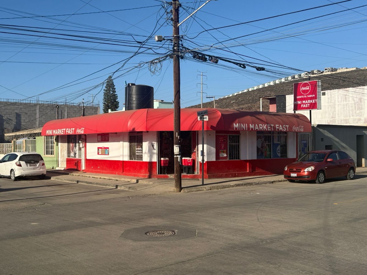 MINI MARKET FAST