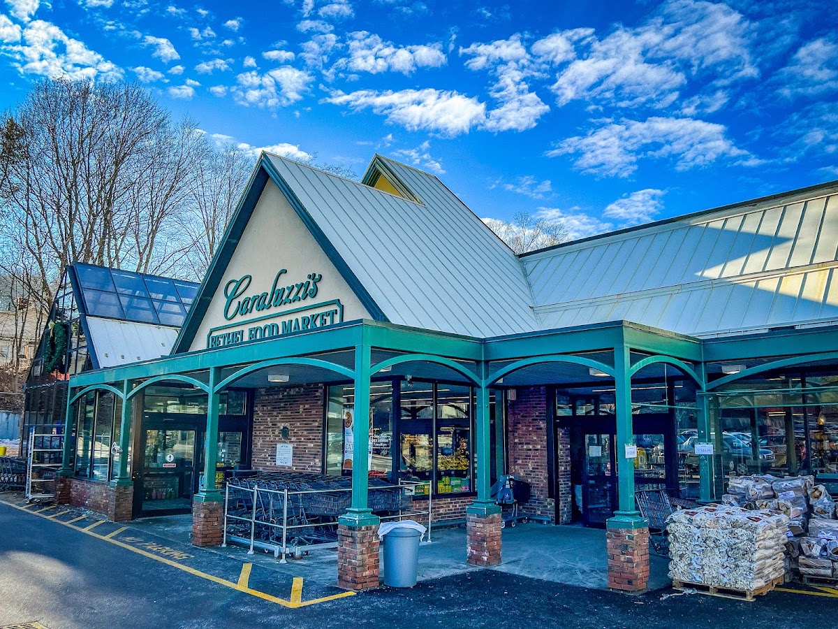 Caraluzzi's Bethel Market