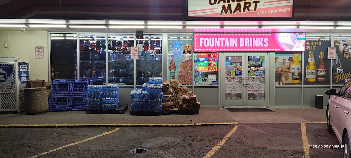 Garland mart