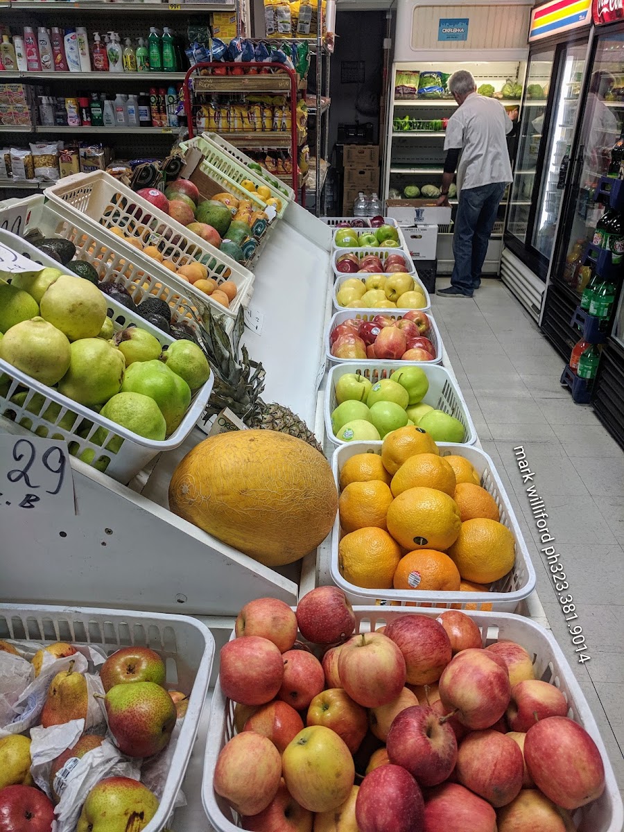 Royale Grocery