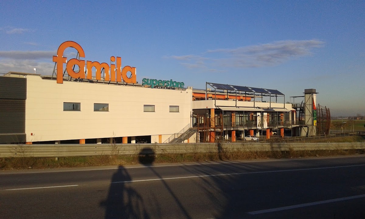 Famila Superstore Trecasali