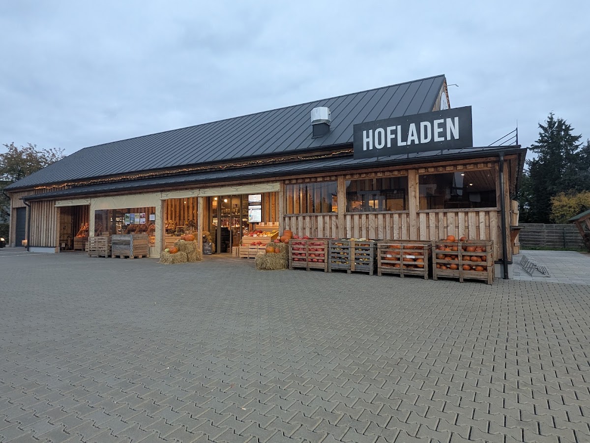 HOFFREUNDE