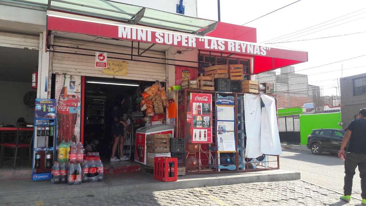 MINI SUPER 'LAS REYNAS'
