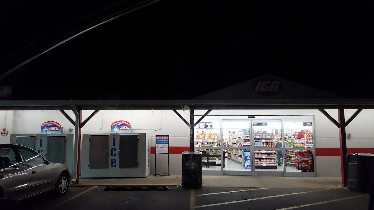 Crossroads IGA