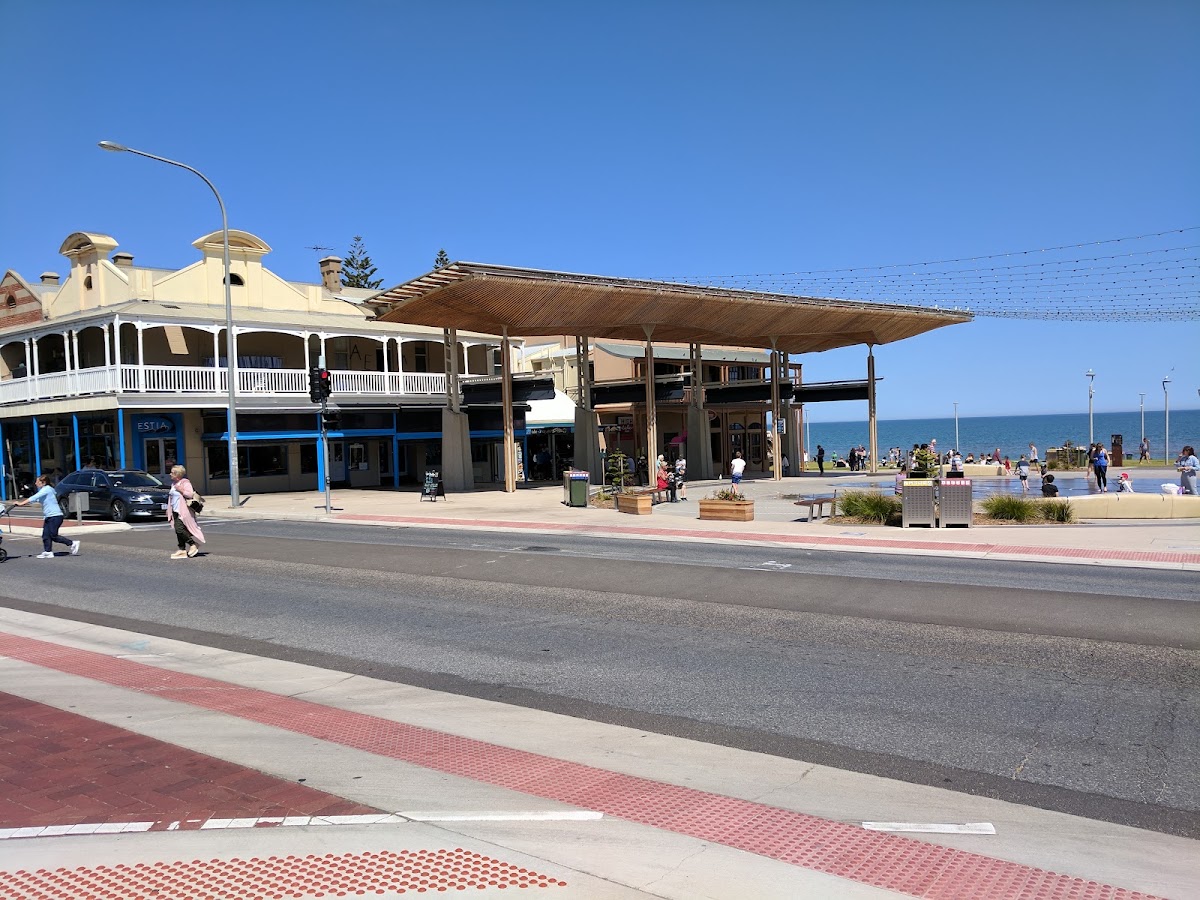 Foodland Henley Square