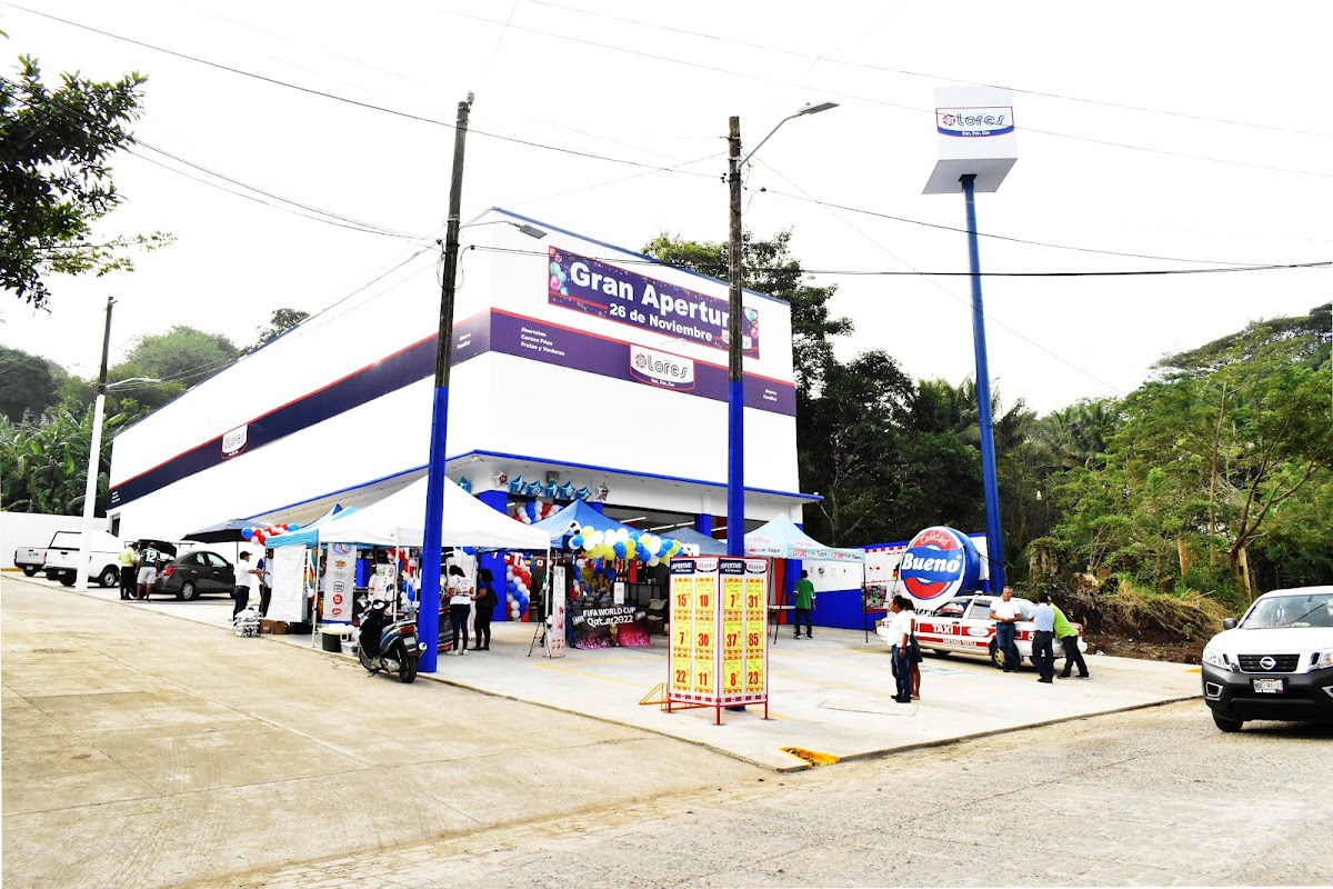 Tiendas Lores (Santiago Tuxtla, Pedregal)