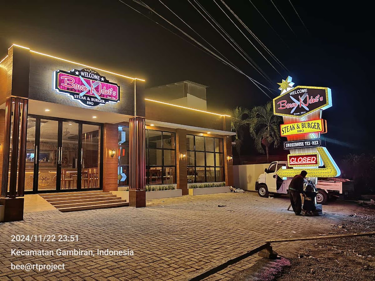 Baron Ndut's Steaks&Burger Gambiran