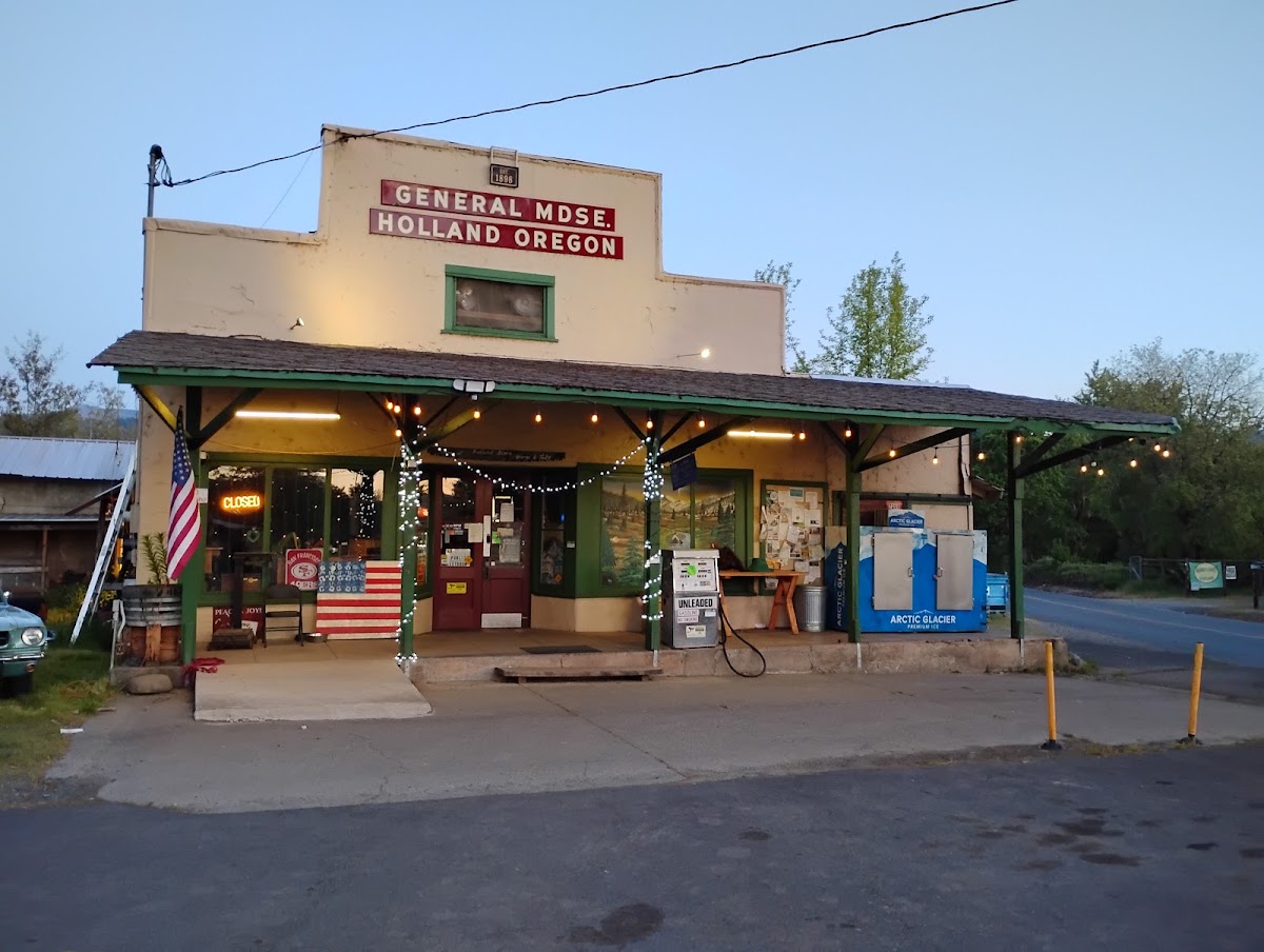 Holland Store