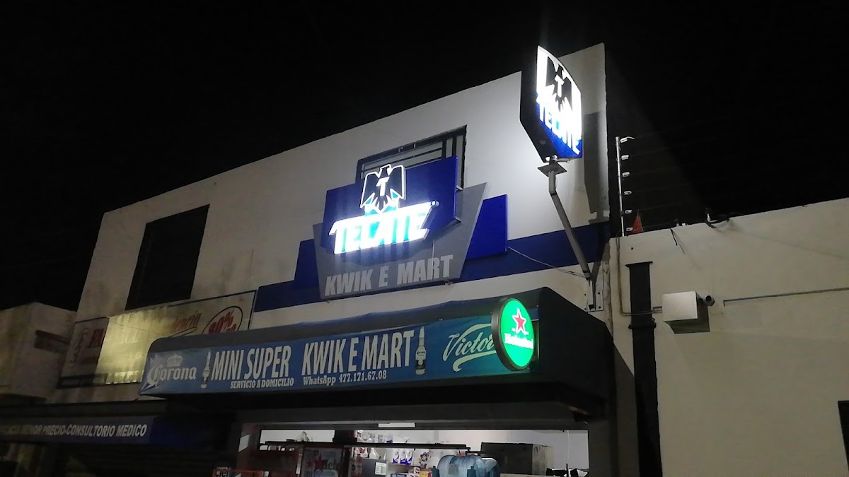 Mini Super Kwik E Mart