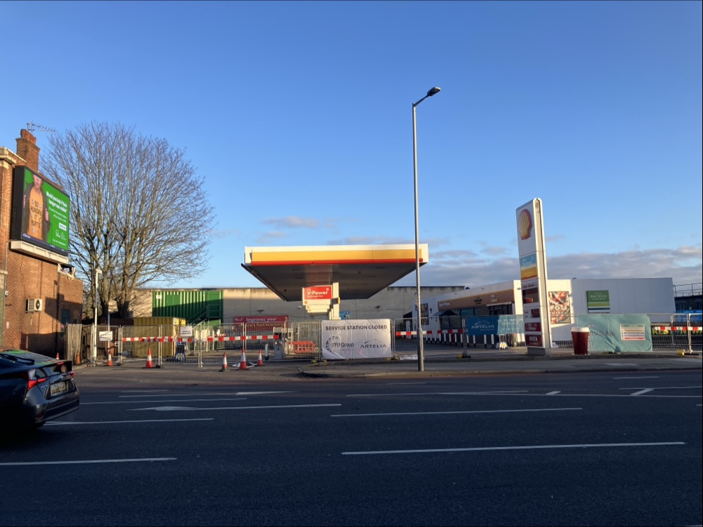 Little Waitrose At Shell Ealing