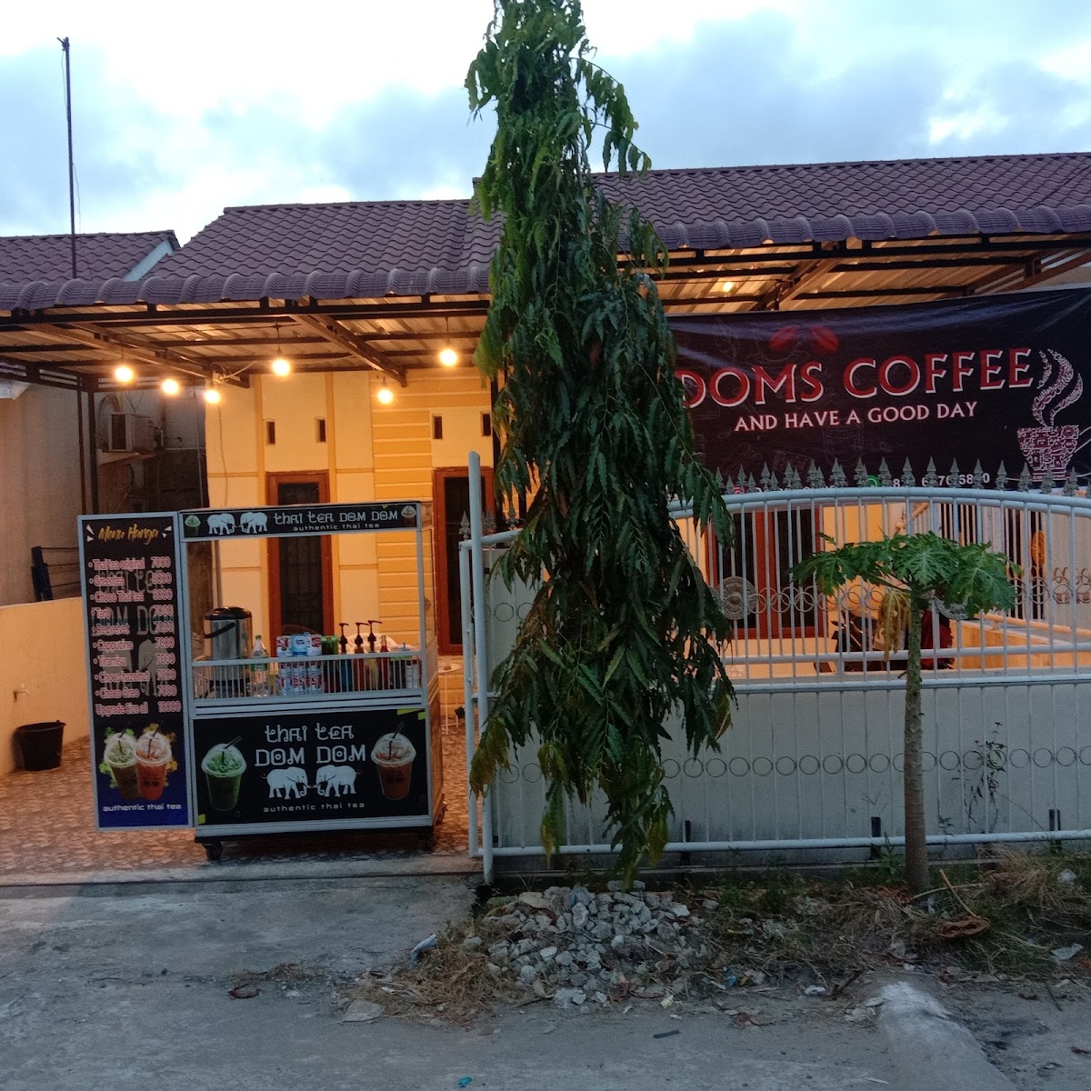 Doms Coffe