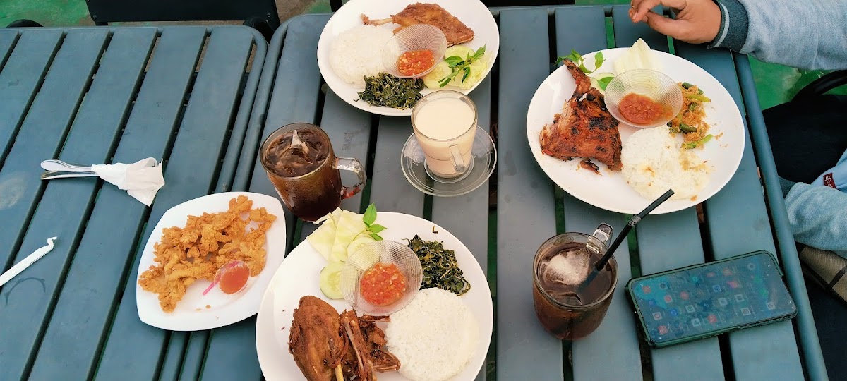Warung Kopi Yu Mah