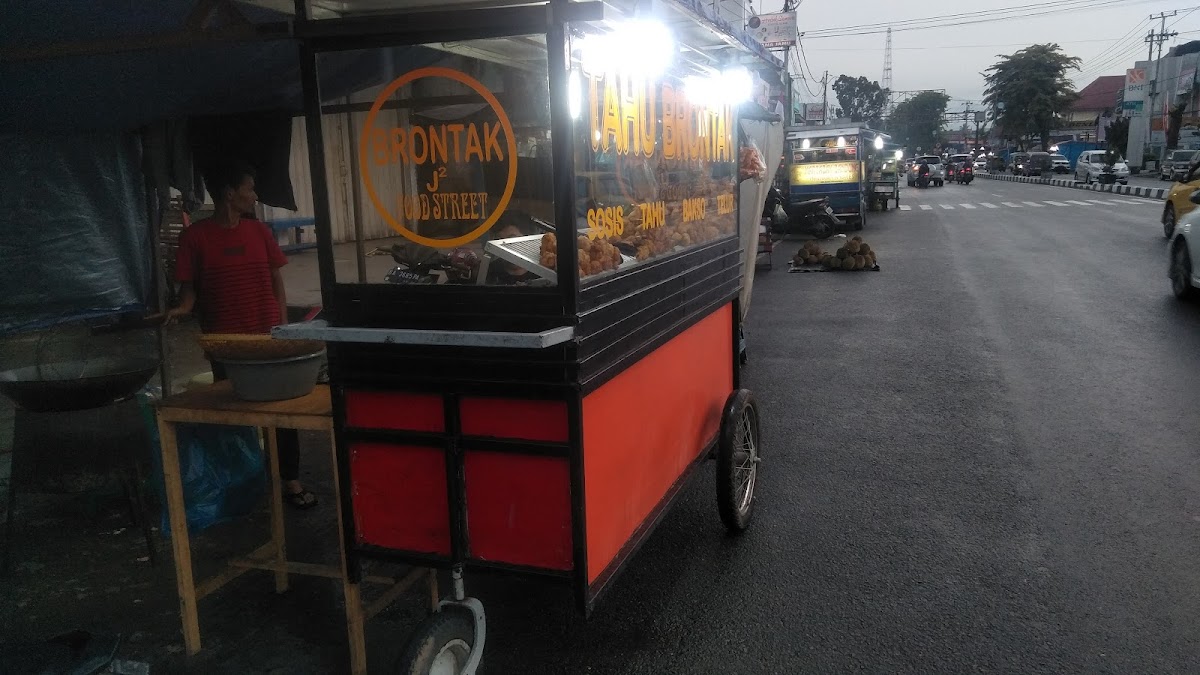Tahu Brontak J2 simpang kasda PAYAKUMBUH