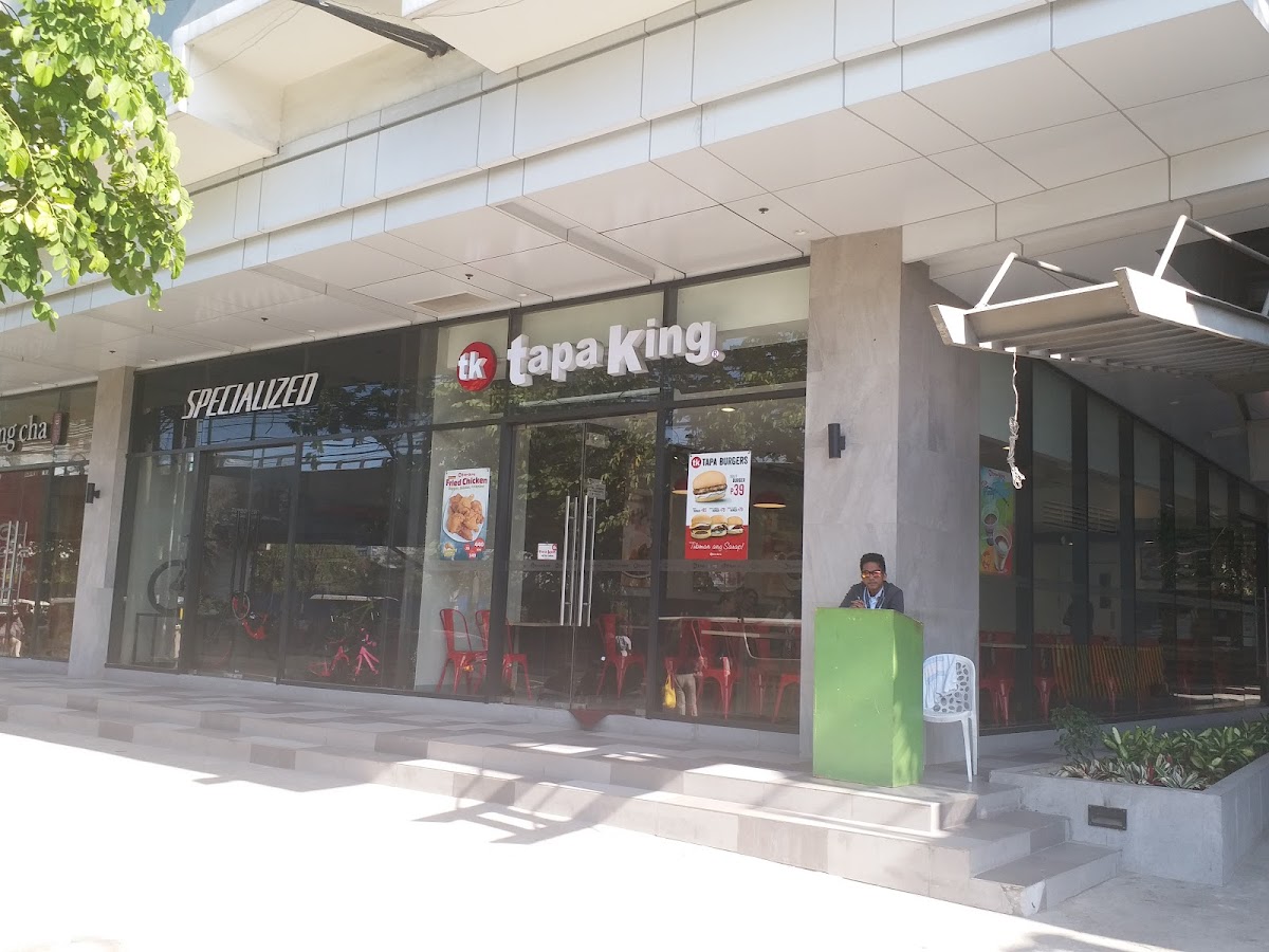 Tapa King L&Y Plaza Alaskaland
