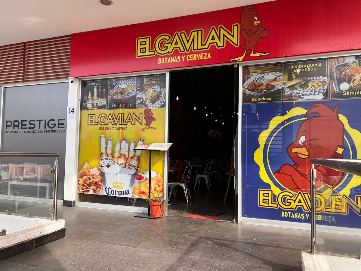 El Gavilán (Pizza & alitas)