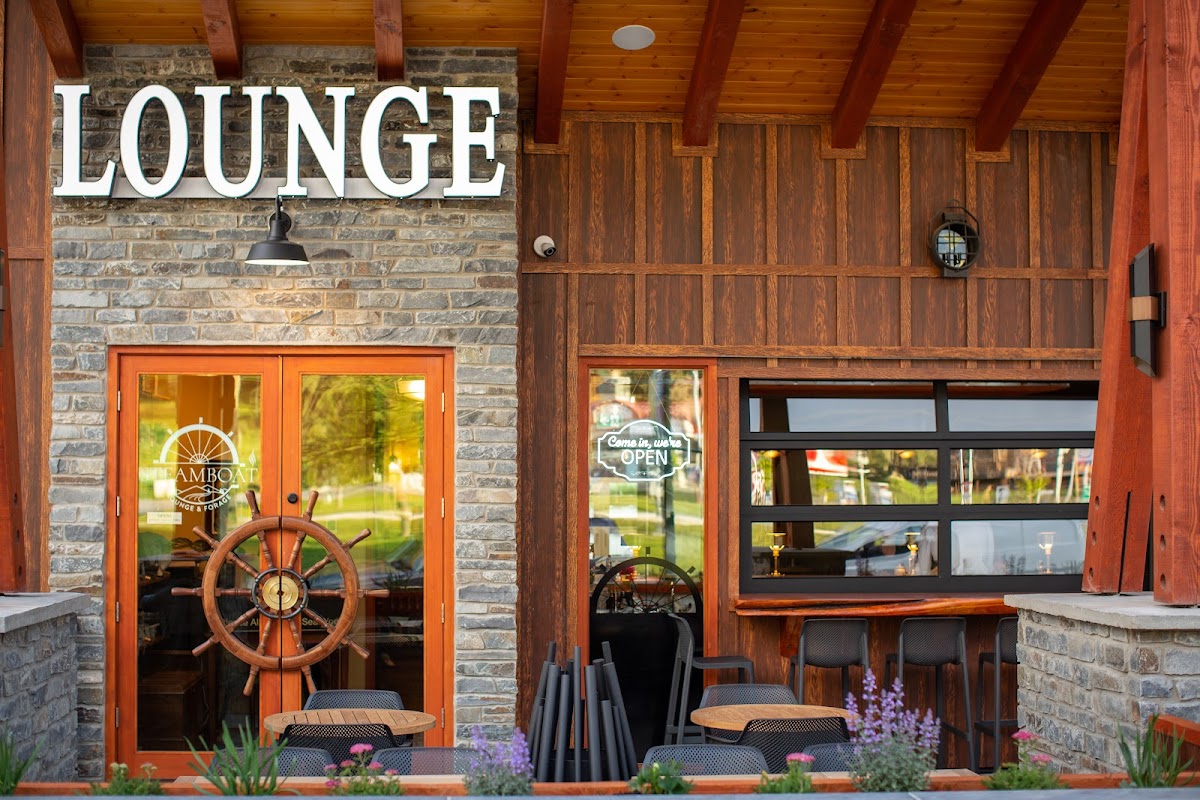Steamboat Lounge & Forage