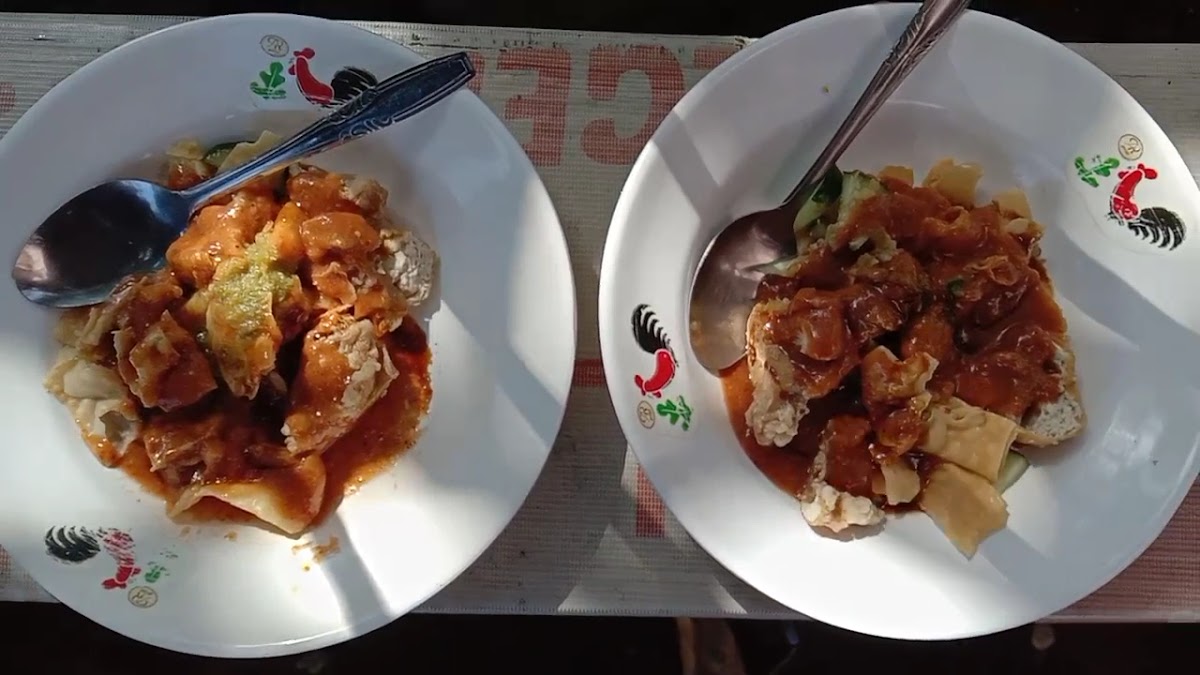 Batagor & Siomay Pak Ahmad (Binaan UNWIKU)